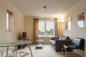 2 BED APARTMENT CENTRAL READING & PARKING